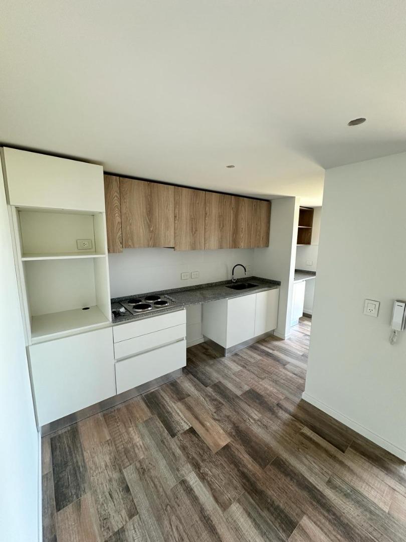 Departamento en Alquiler en Fisherton, $ 1.100.000