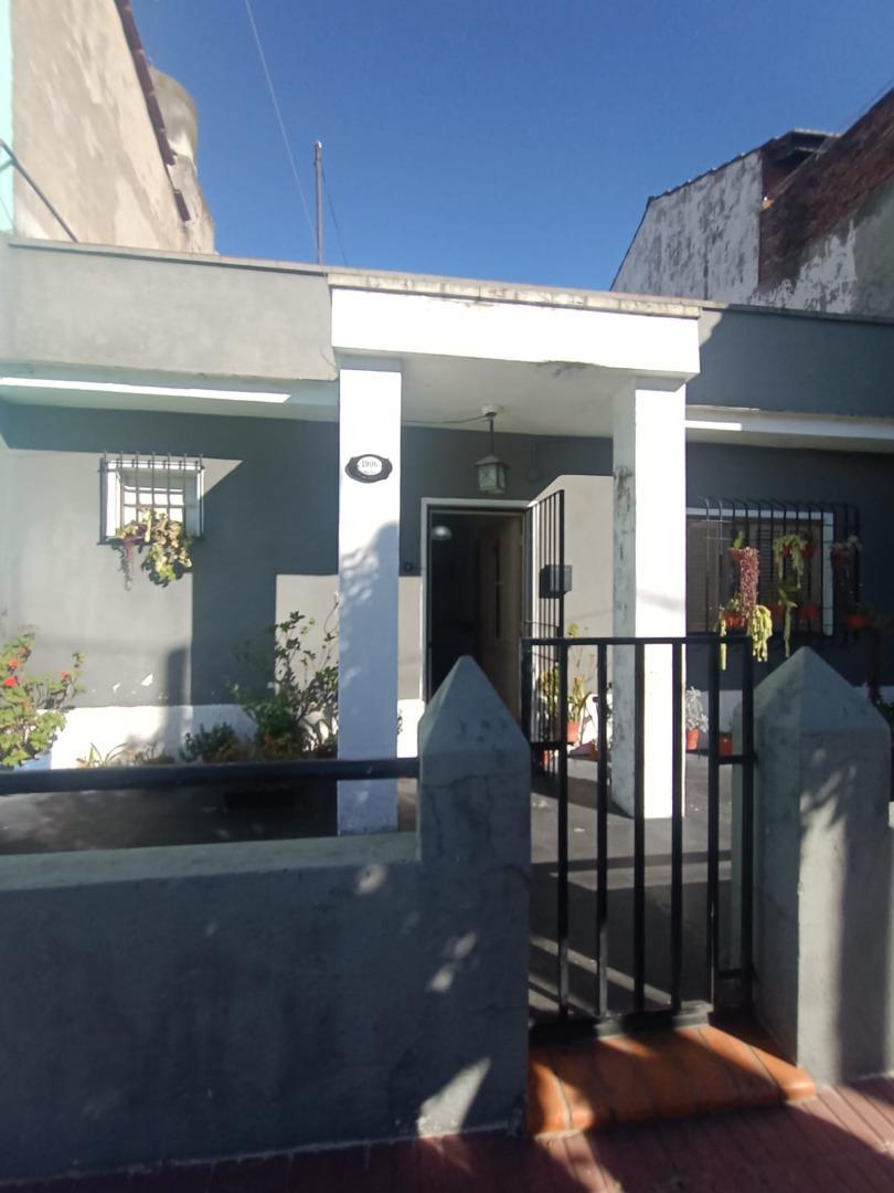 OPORTUNIDAD CASA PH 3 AMBIENTES CON TERRAZA Y PATIO  