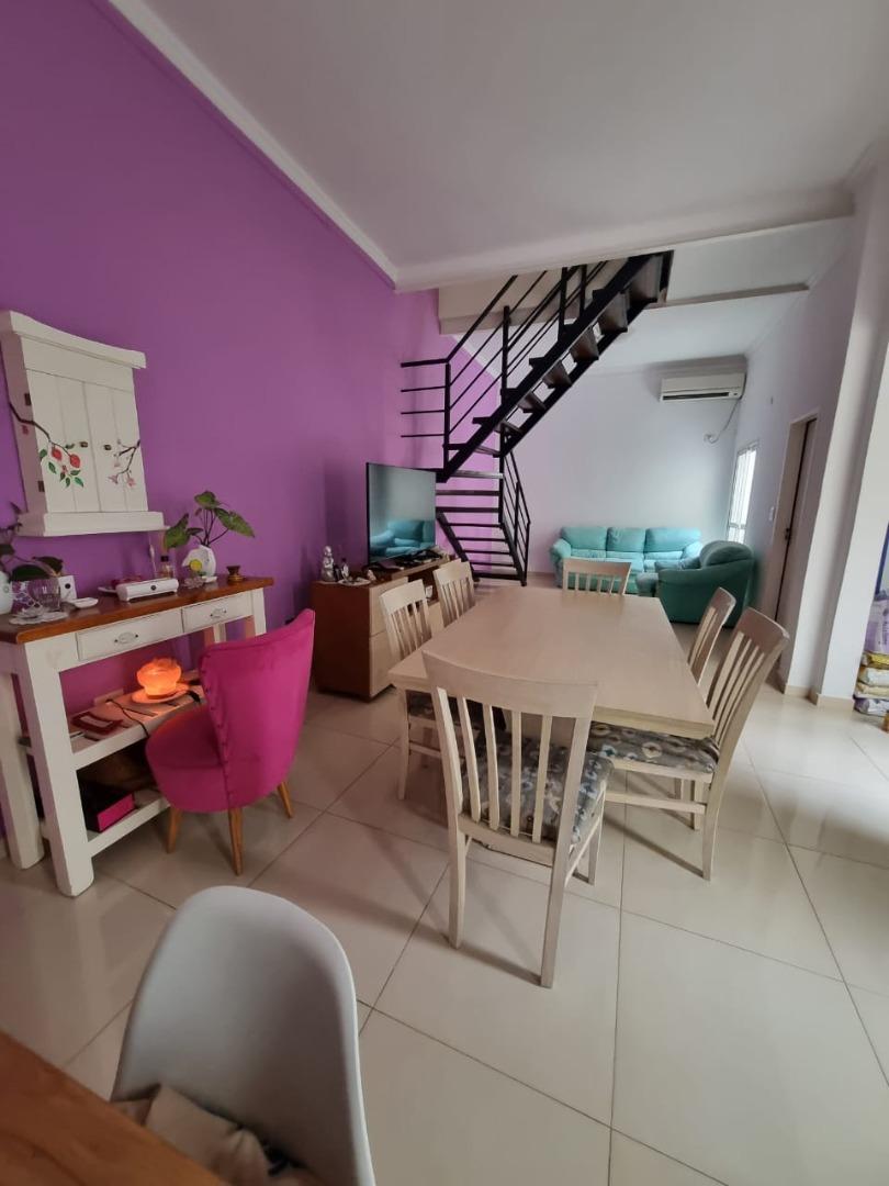 Depto Tipo Casa en Venta de 4 ambientes