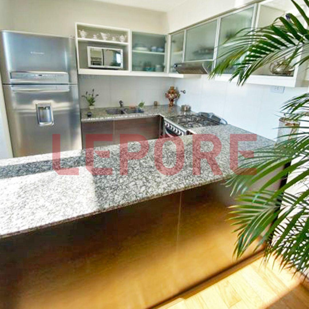 Departamento en Venta con 2 cocheras