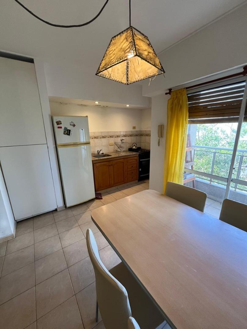 Departamento en Alquiler con 1 cocheras