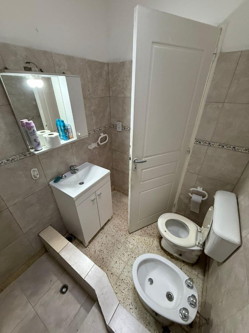 PH 3 ambientes al frente con patio – Villa Adelina