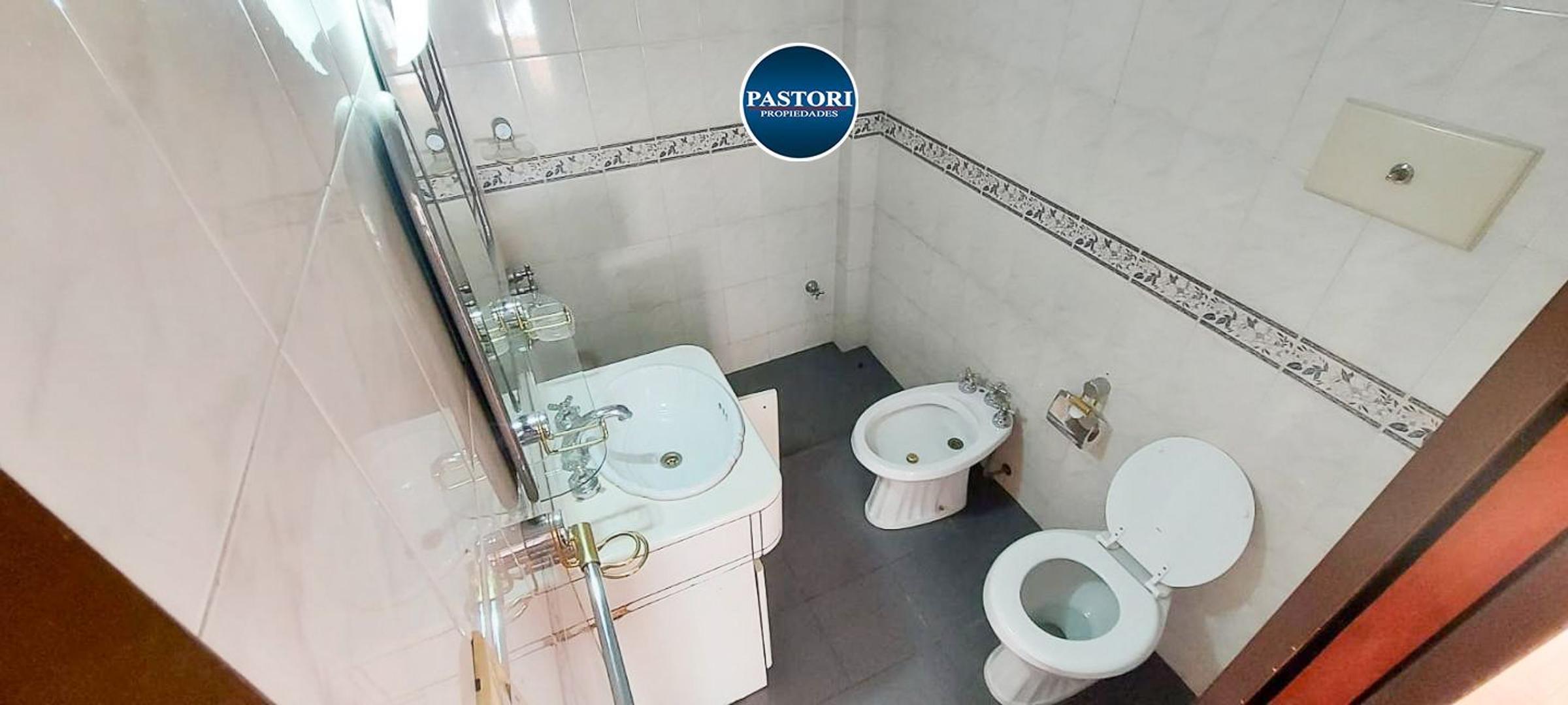 Estanislao del Campo 800