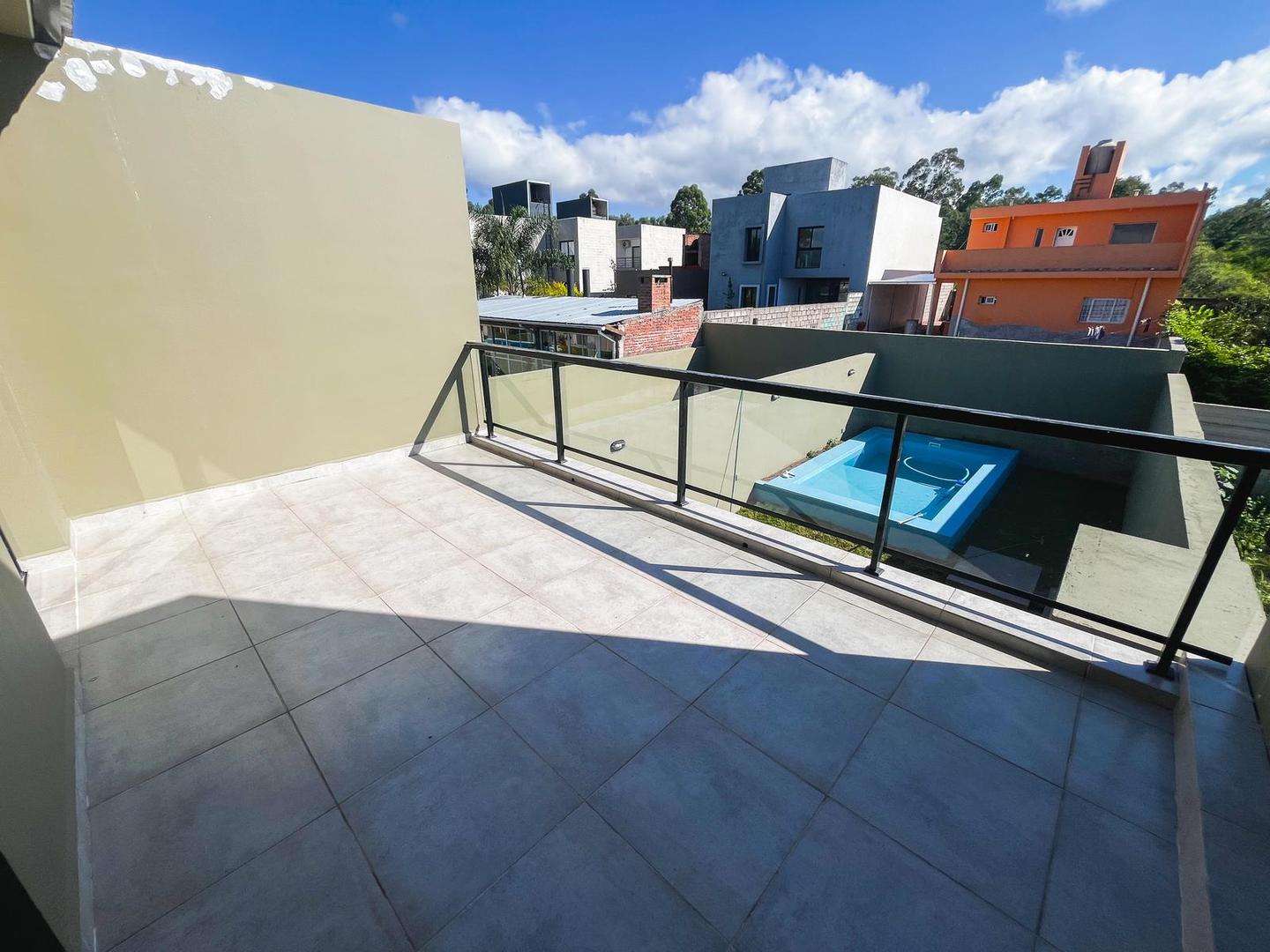 Casa 4 ambientes con 3 baños