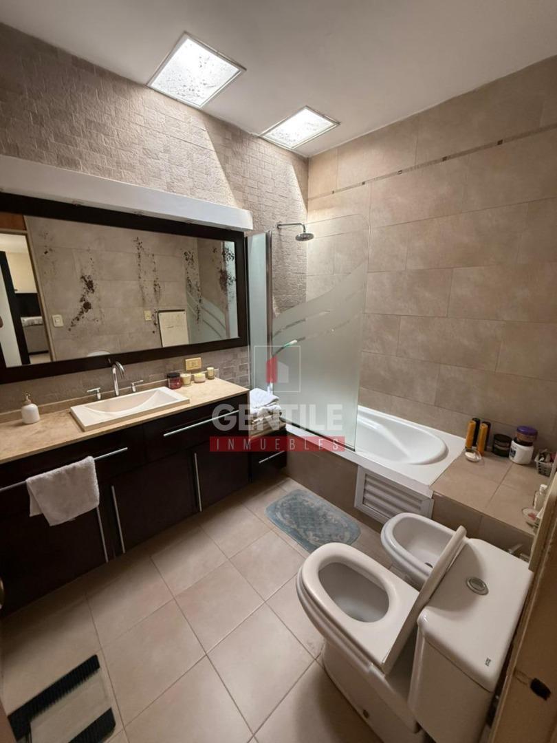 Casa De 5 Ambientes En Ramos Mejia