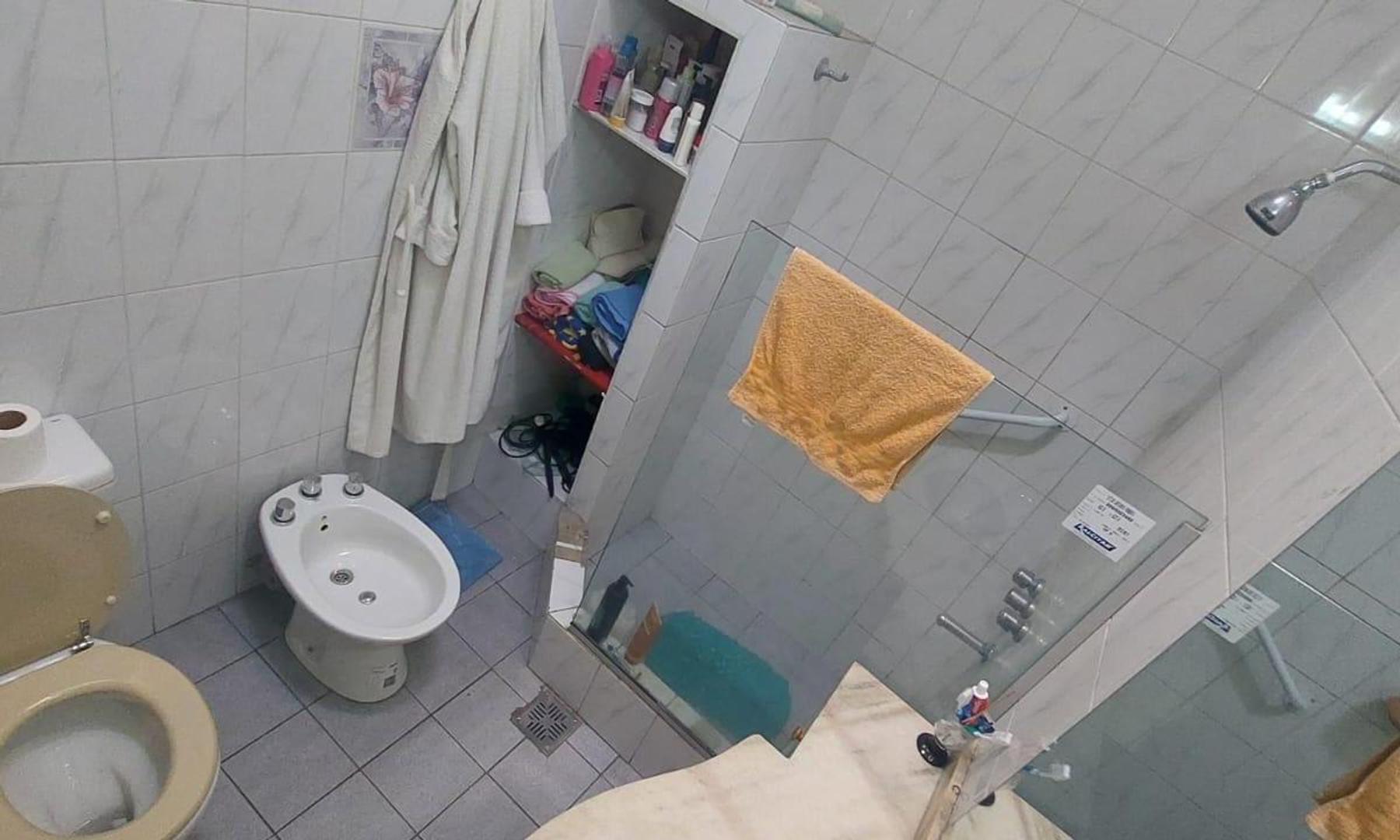 CASA AMPLIO QUINCHO, PILETA C/JARDÍN