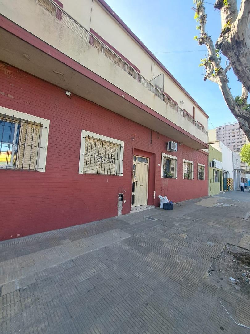 Av. Mitre 2312 , Piso 1