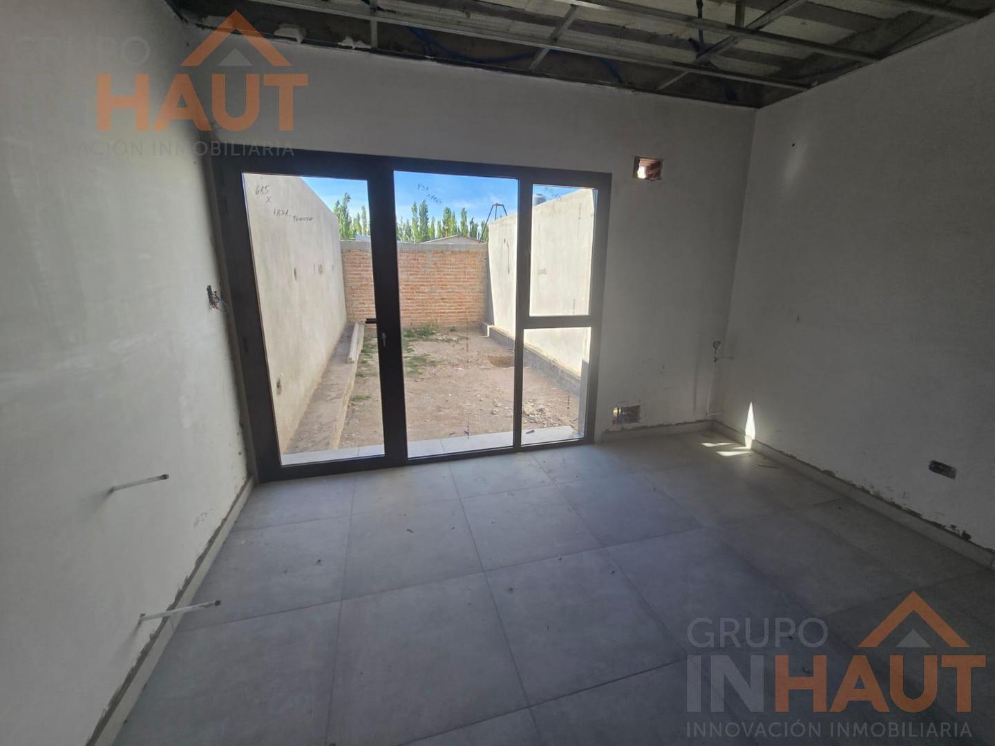 Depto Tipo Casa en Venta con 1 cocheras