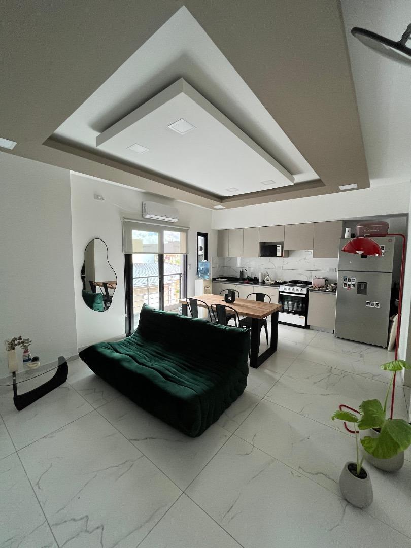 Rawson 1166 , Piso 2