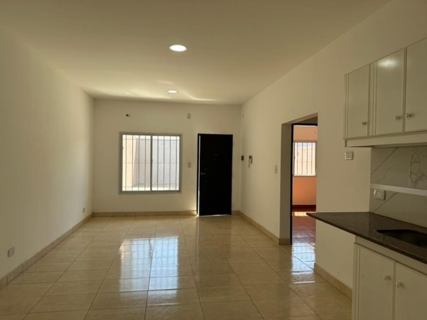 Casa en alquiler en Don Torcuato