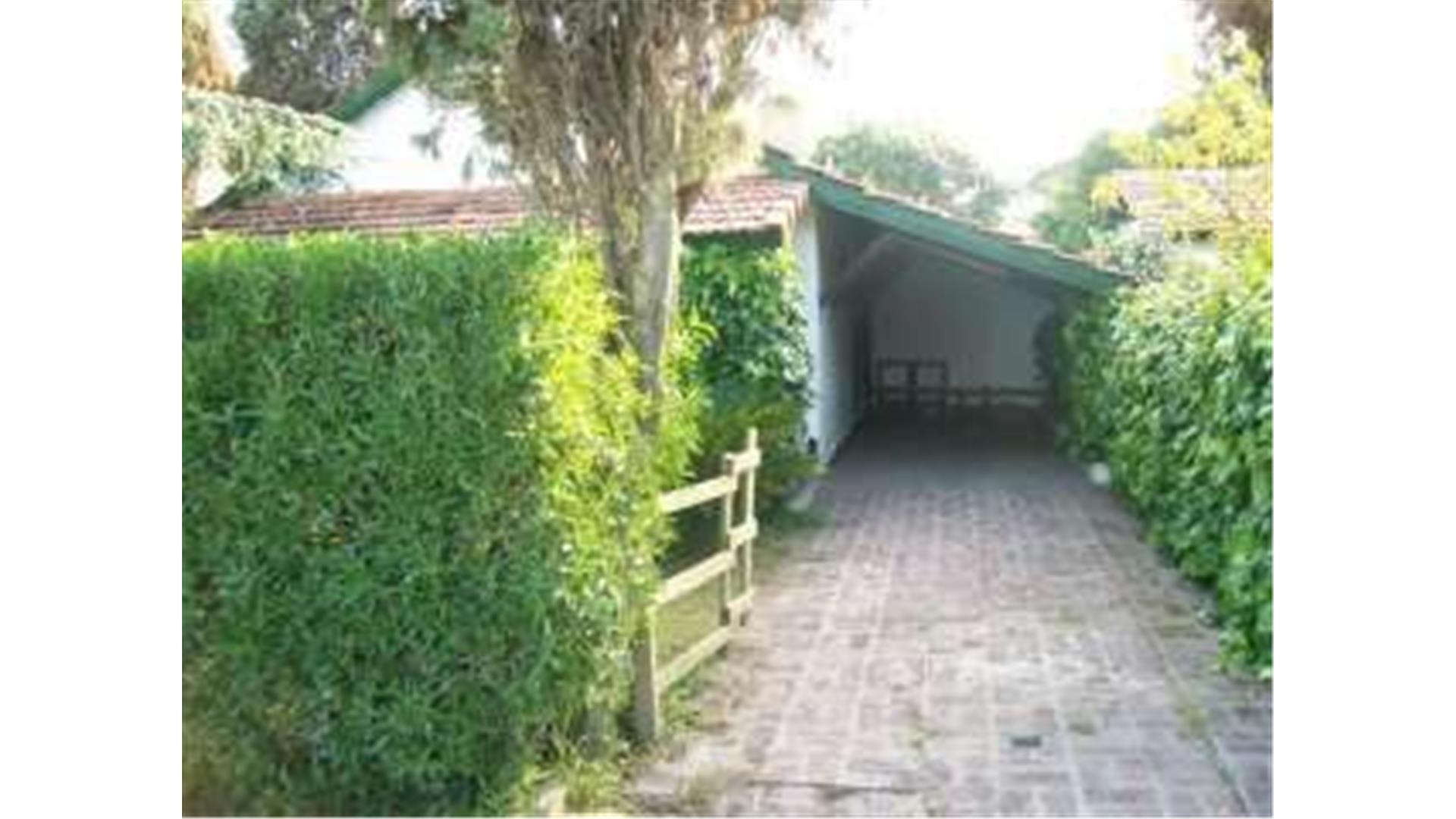 Casa en Venta con 1 cochera