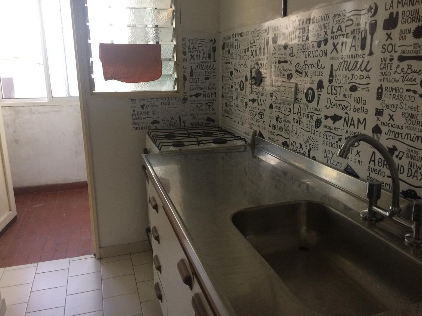 Constitucion 2300, Piso 3