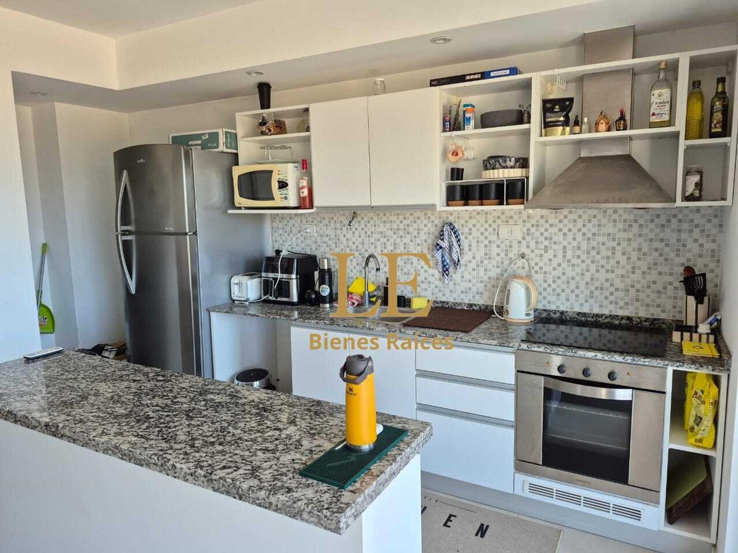 Departamento 2 ambientes con 2 baños