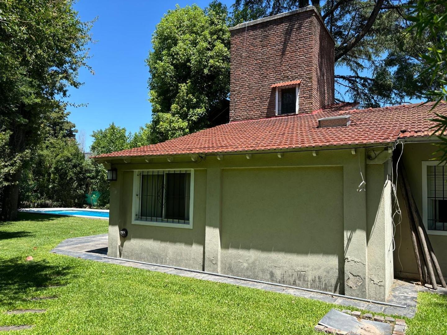 Casa 4 Ambientes En Venta - Parque Leloir