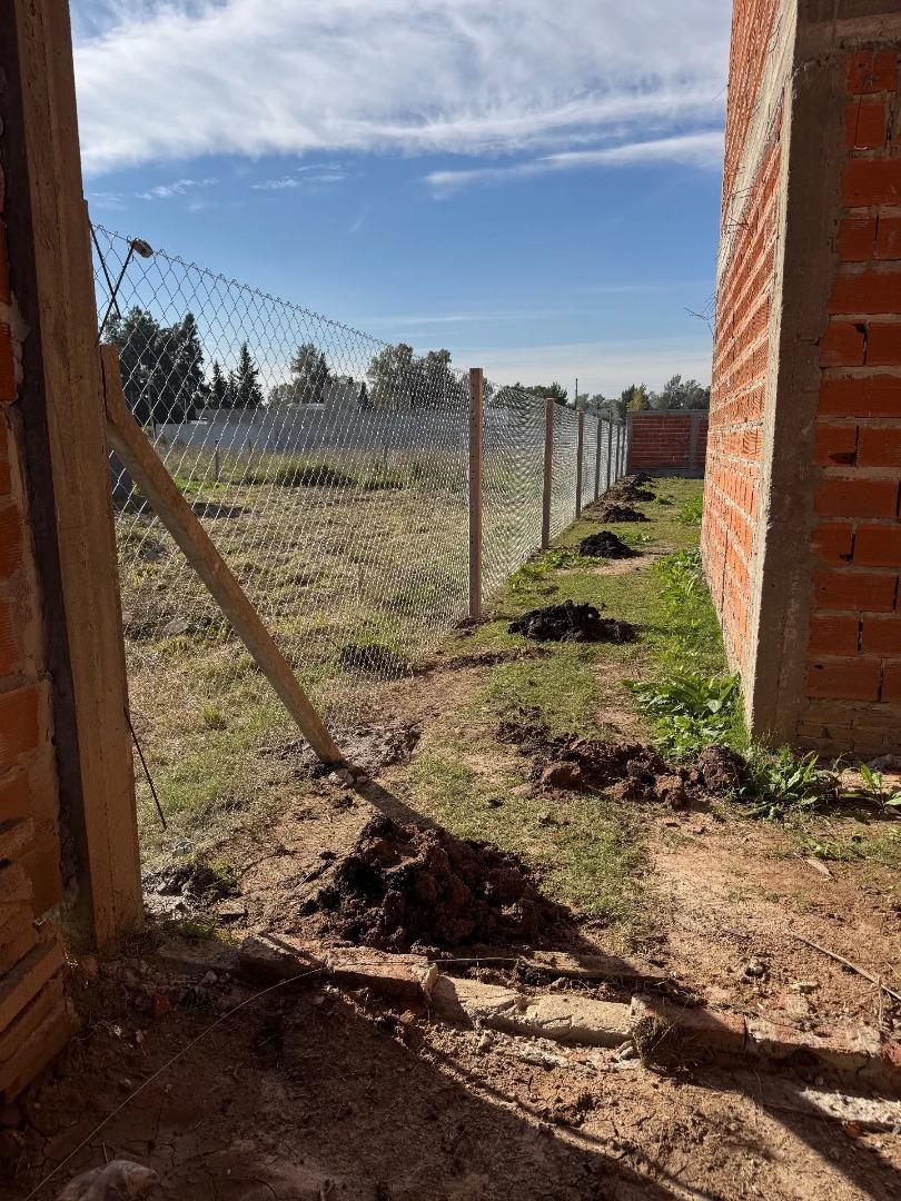 CASA EN VENTA A TERMINAR 169 E/ 47 y 49