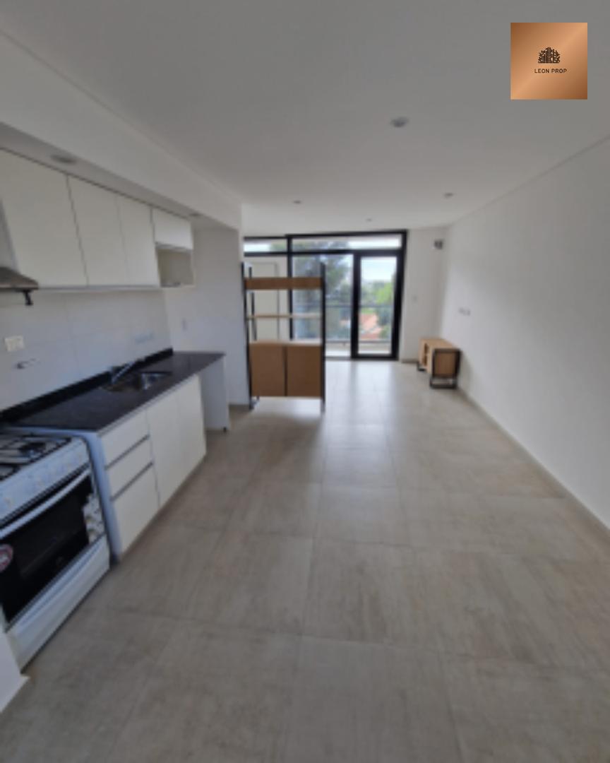 Departamento en Venta en Área Centro Este, USD 130.000