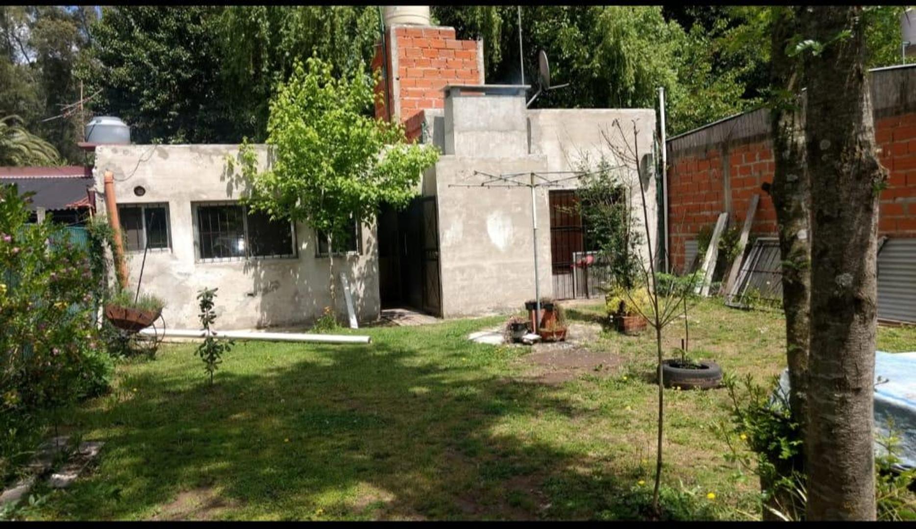 Casa 3 ambientes con 1 baño