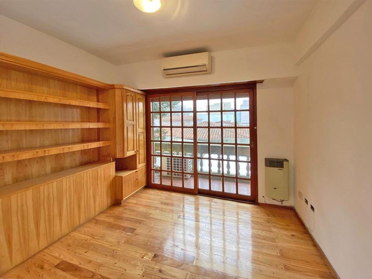 Riobamba 700, Piso 2