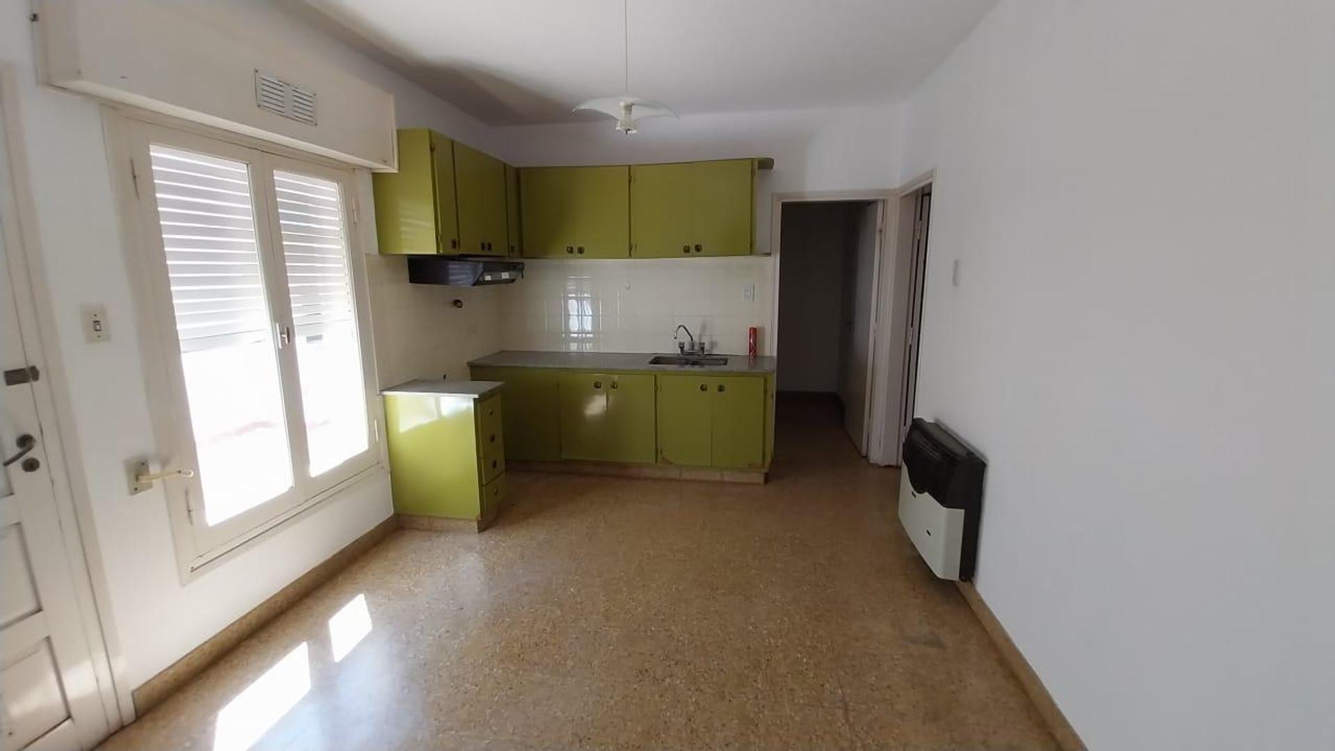 Casa en Alquiler en Las Rosas, $ 550.000