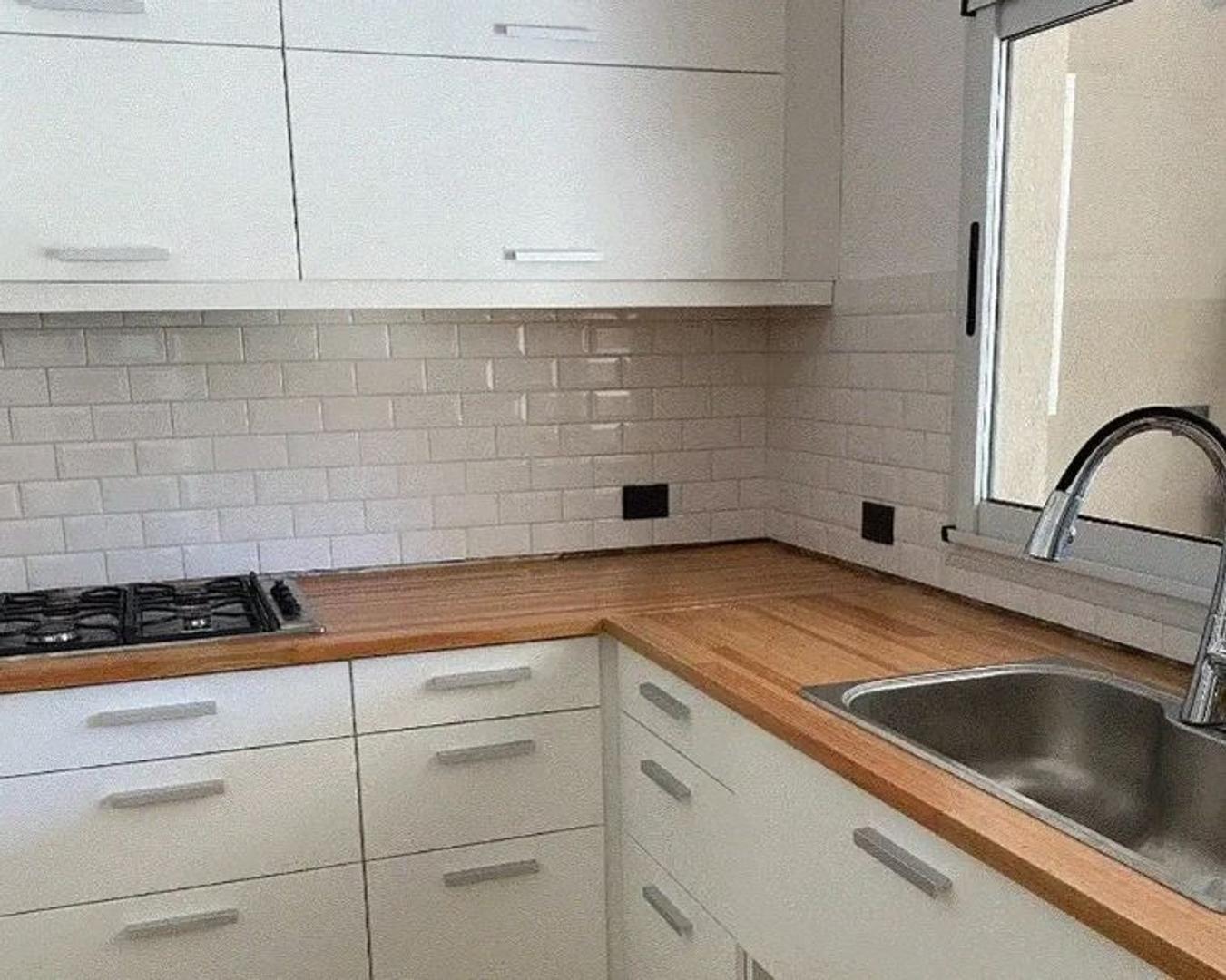 Casa en Venta 4 ambientes - Villa Luzuriaga