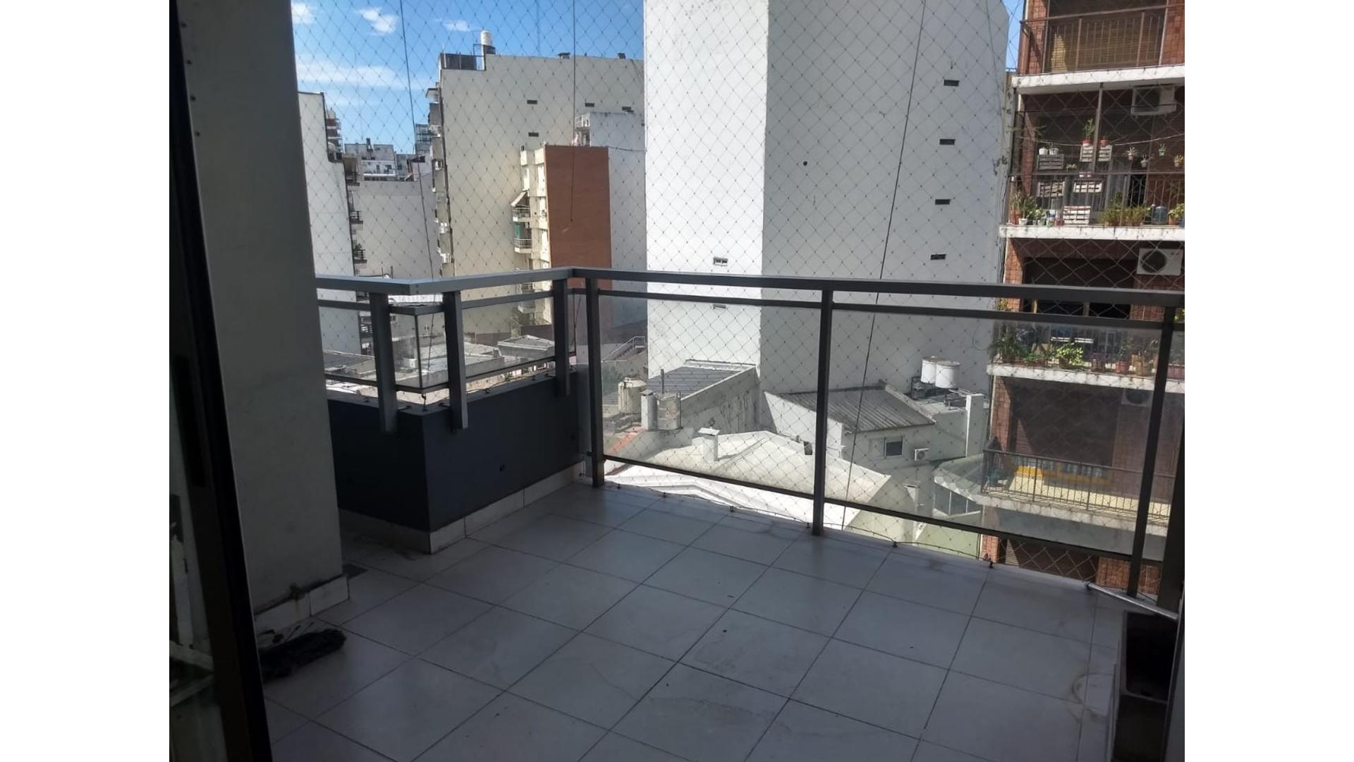 Rio De Janeiro 830 , Piso 6