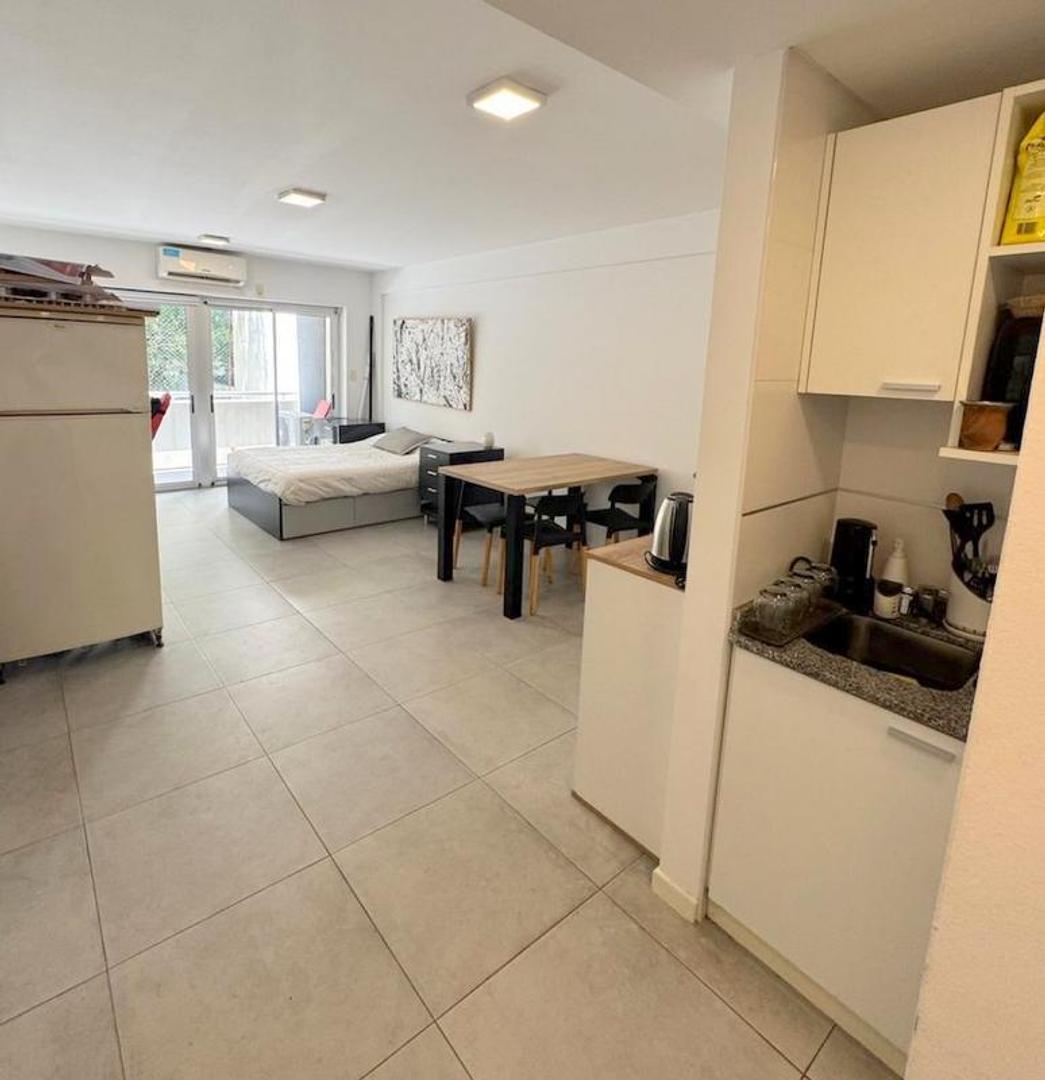 VENTA DEPARTAMENTO UN AMBIENTE DIVISIBLE MUY LUMINOSO BAJO BELGRANO CERCANO A LOS LAGOS