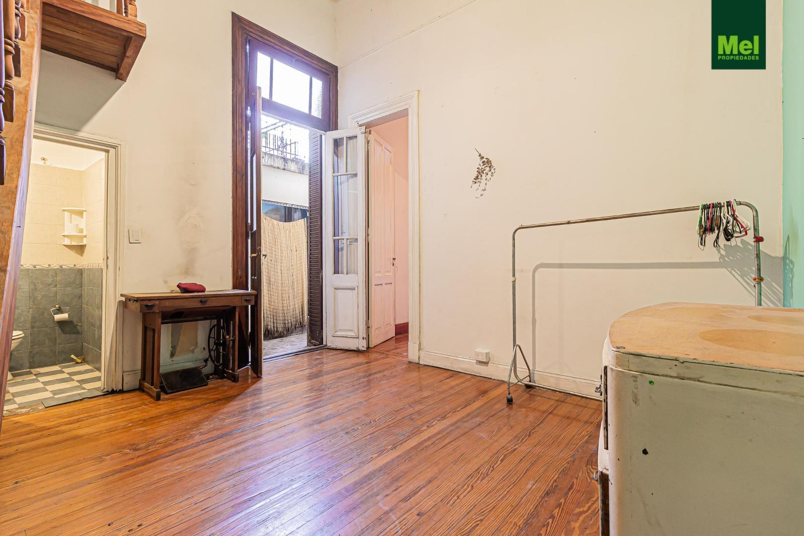 Depto Tipo Casa 4 ambientes con 2 baños