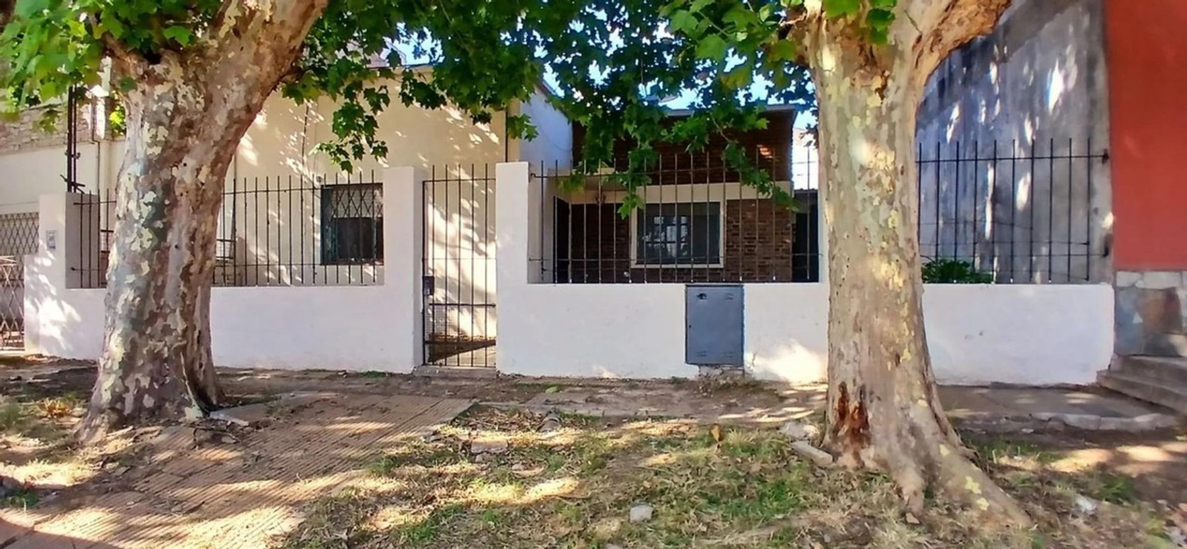Venta! CASA a refaccionar - MORON
