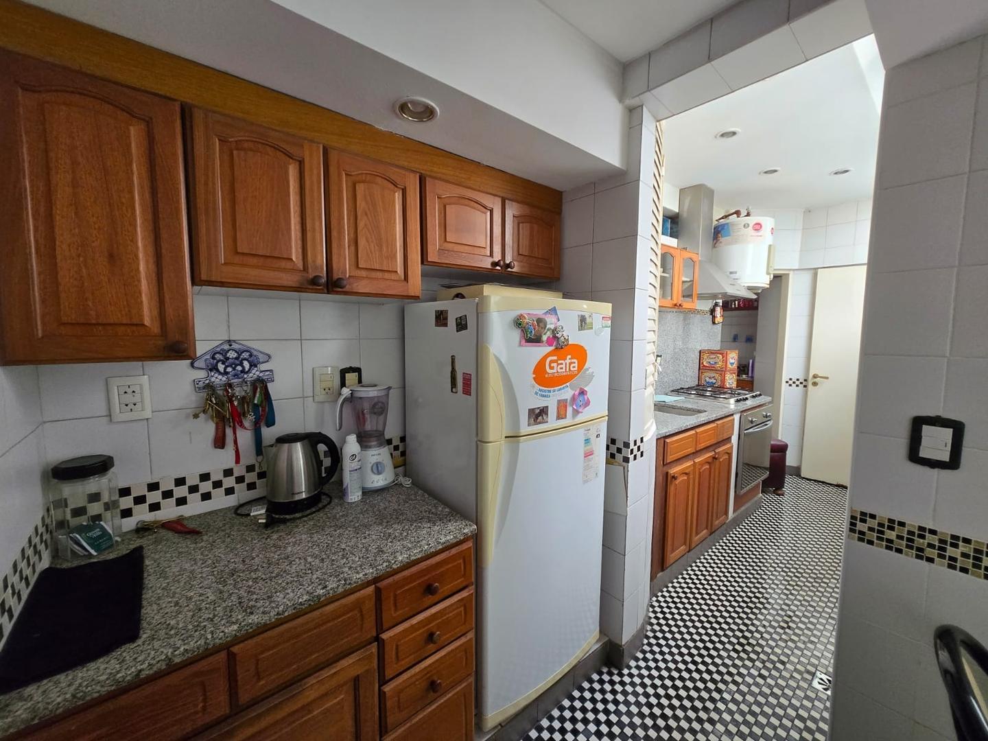 Departamento 4 ambientes con 2 baños