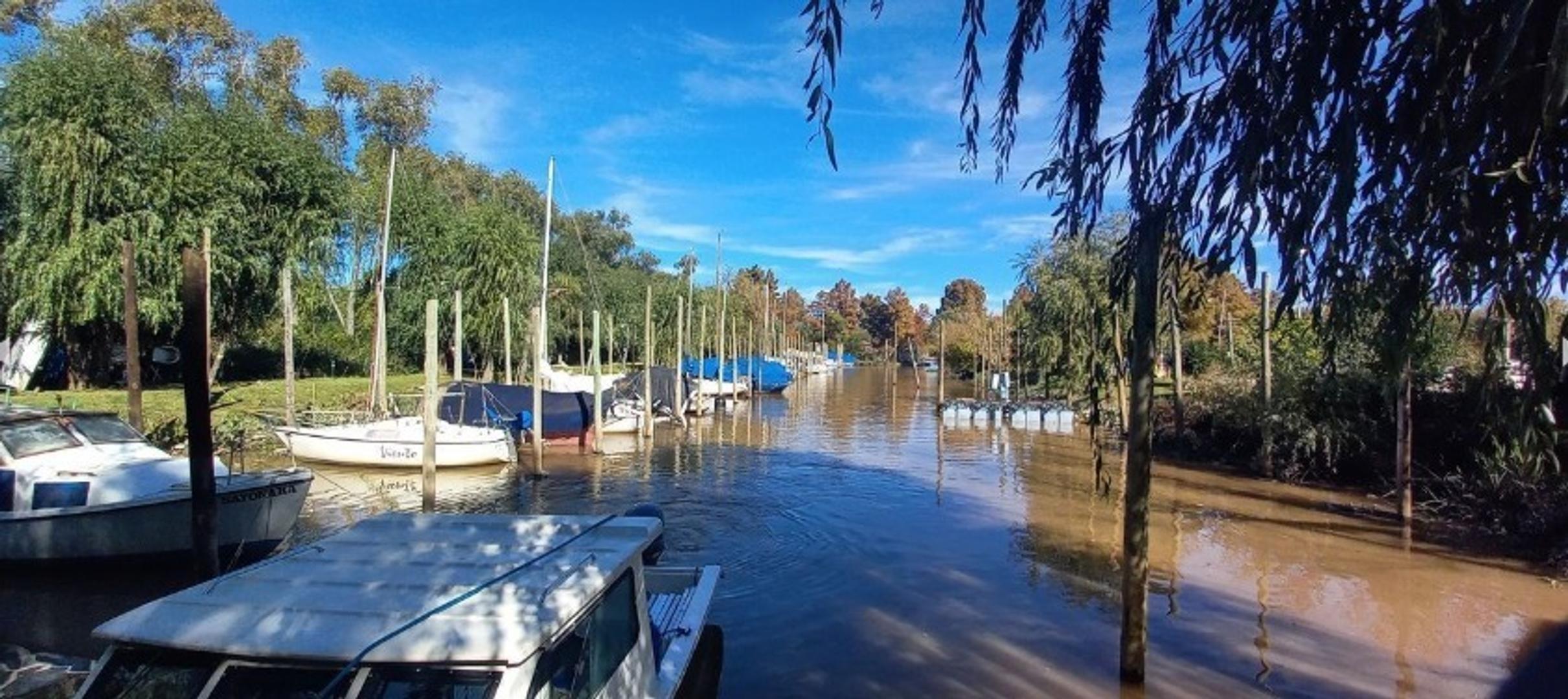 Terreno en Venta en Albanueva, USD 550.000