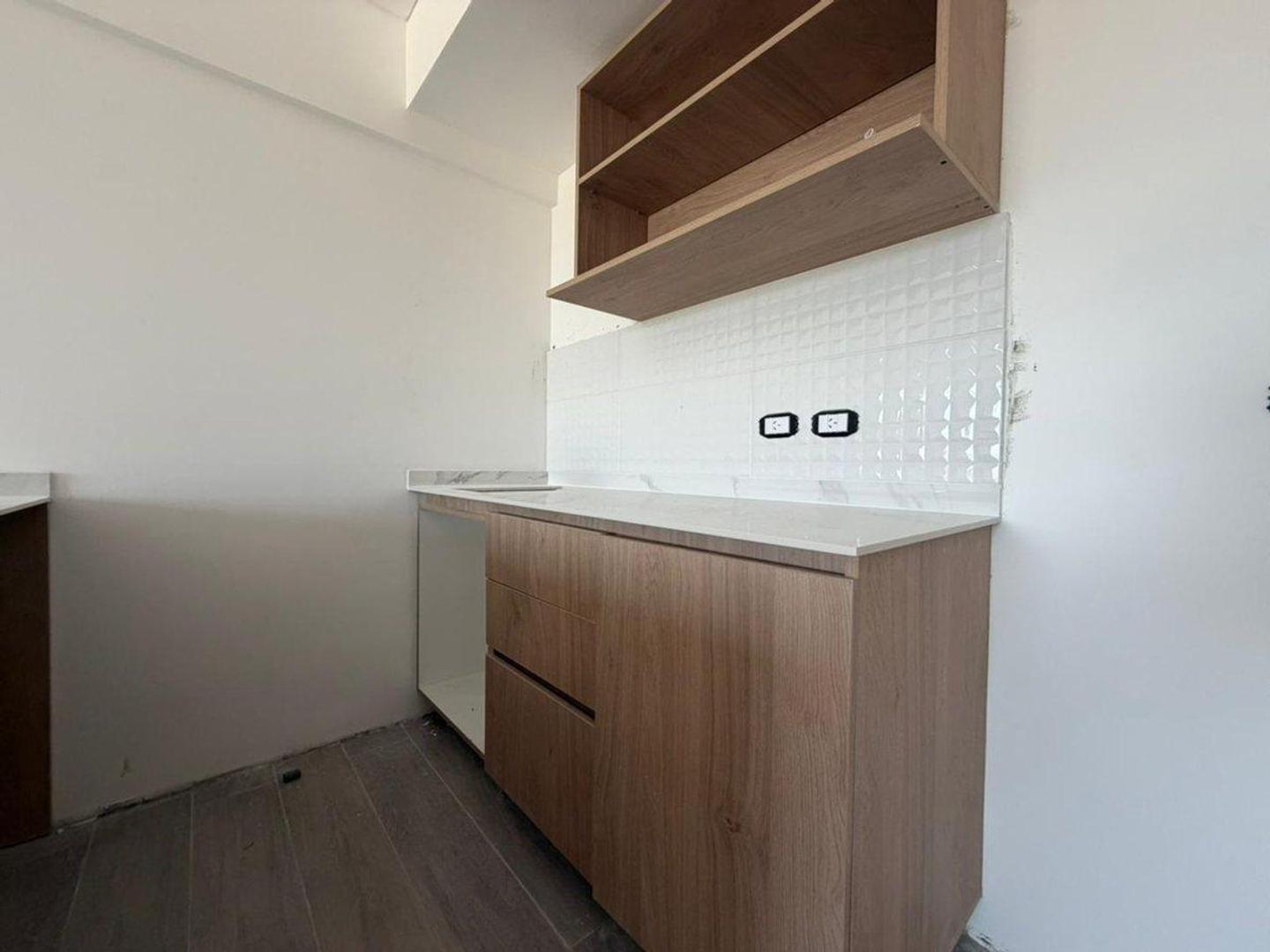 Hipólito Yrigoyen 6000