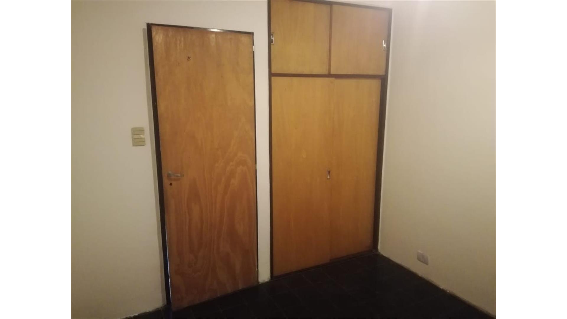 Sargento Cabral 1270 , Piso PB