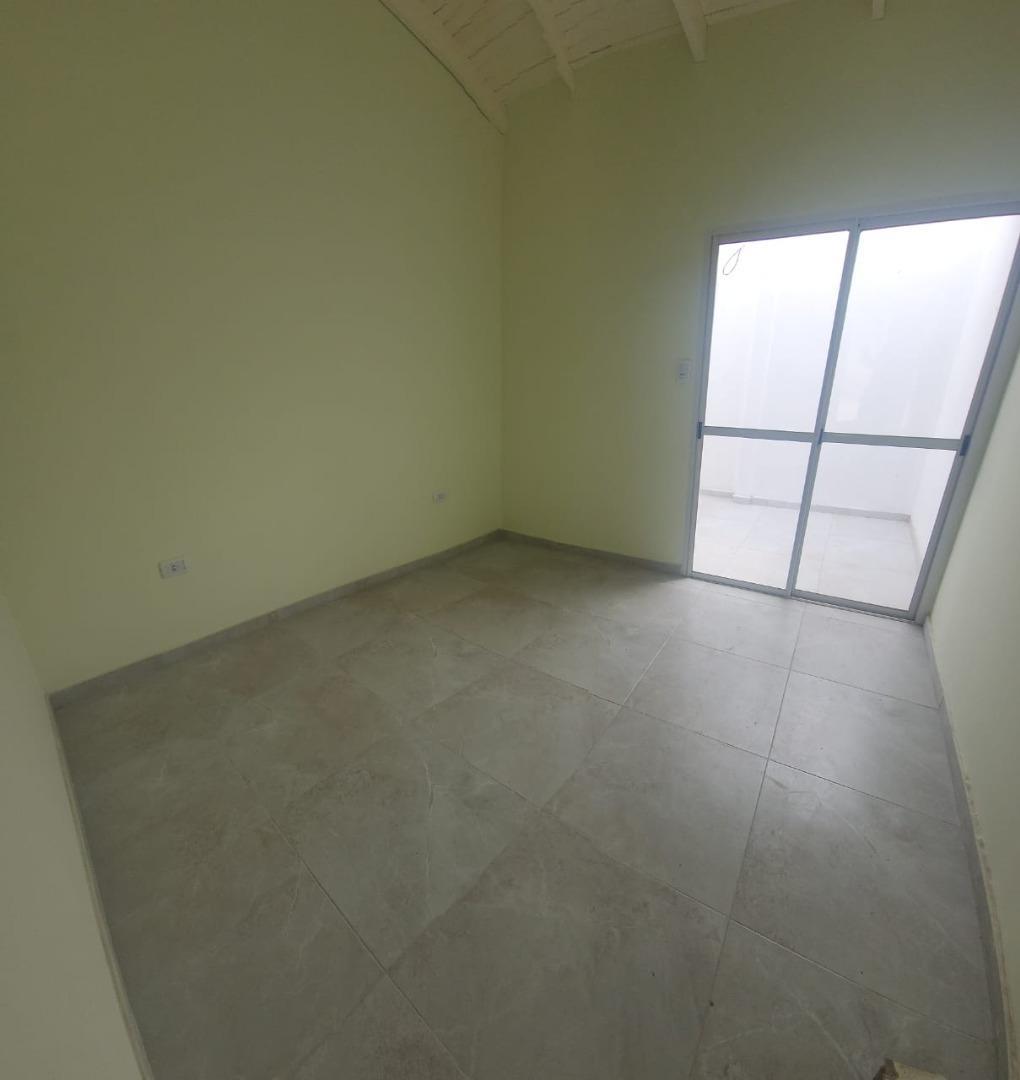Depto Tipo Casa en Alquiler de 1 dormitorio