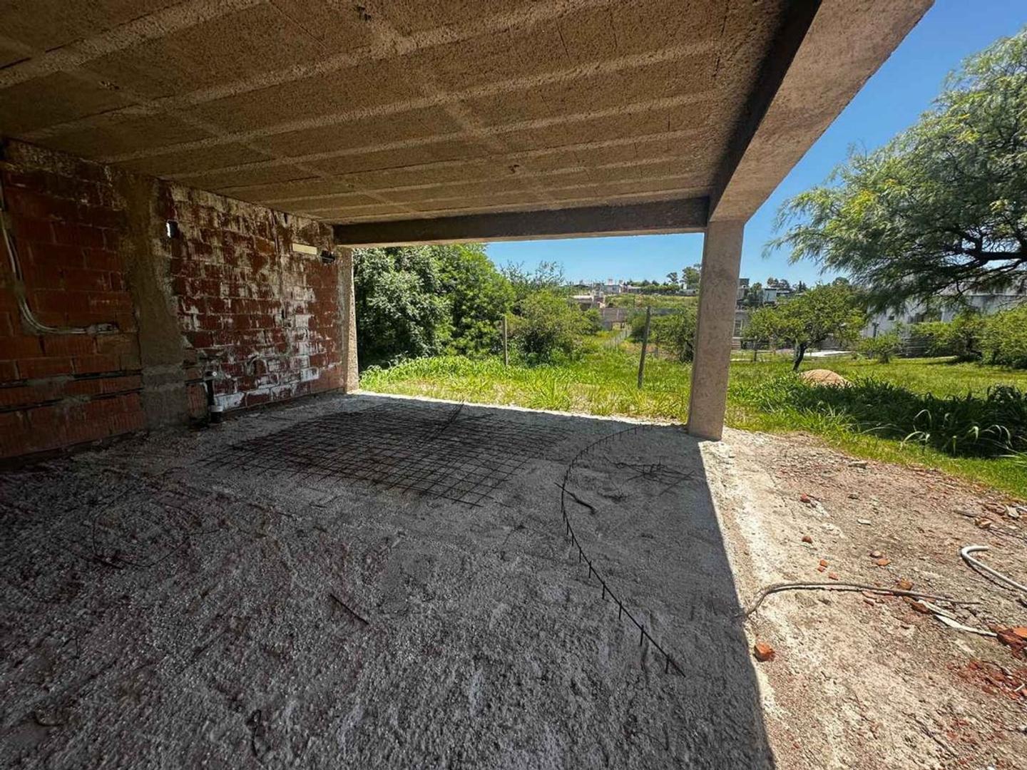 Casa en Venta con 3 cocheras