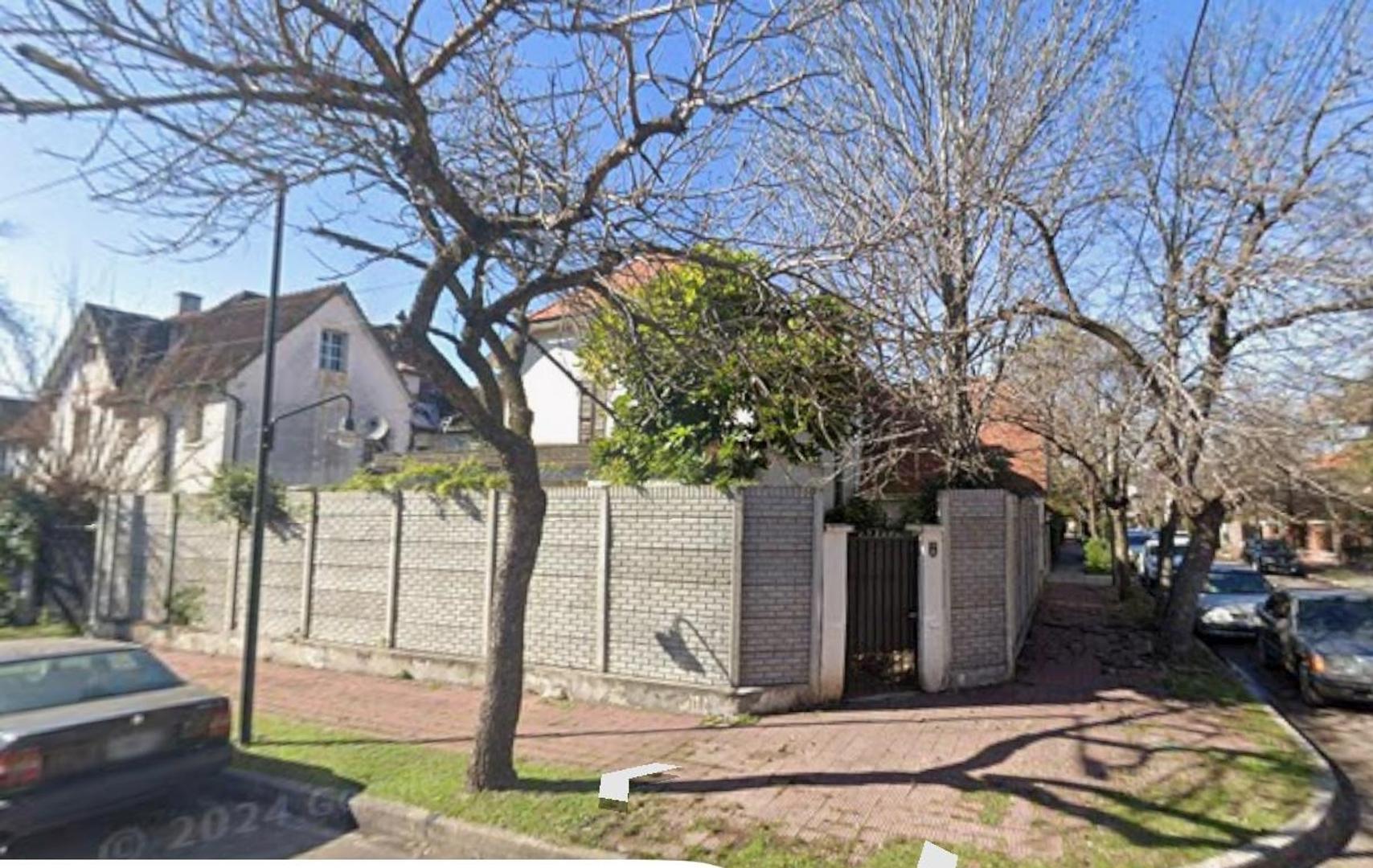 Casa en Martinez a metros de Avenida Del Liberdor