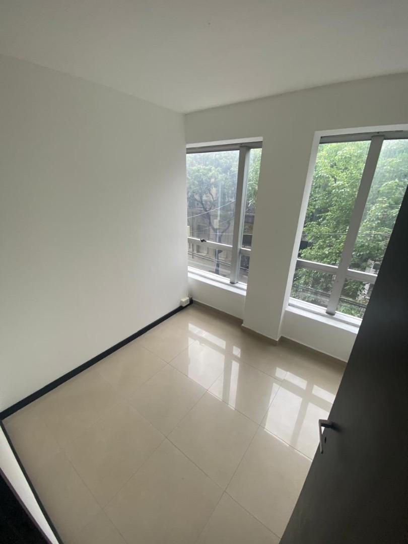 Oficina en Alquiler en Centro, $ 890.000