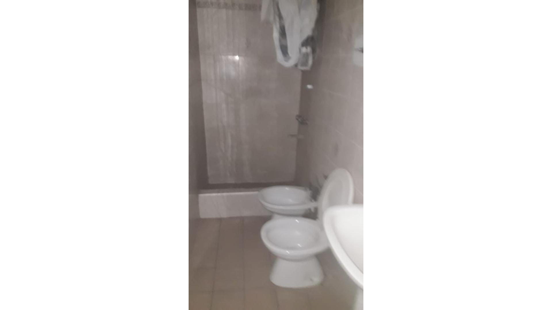 Depto 2 amb con patio - V Tesei Centro