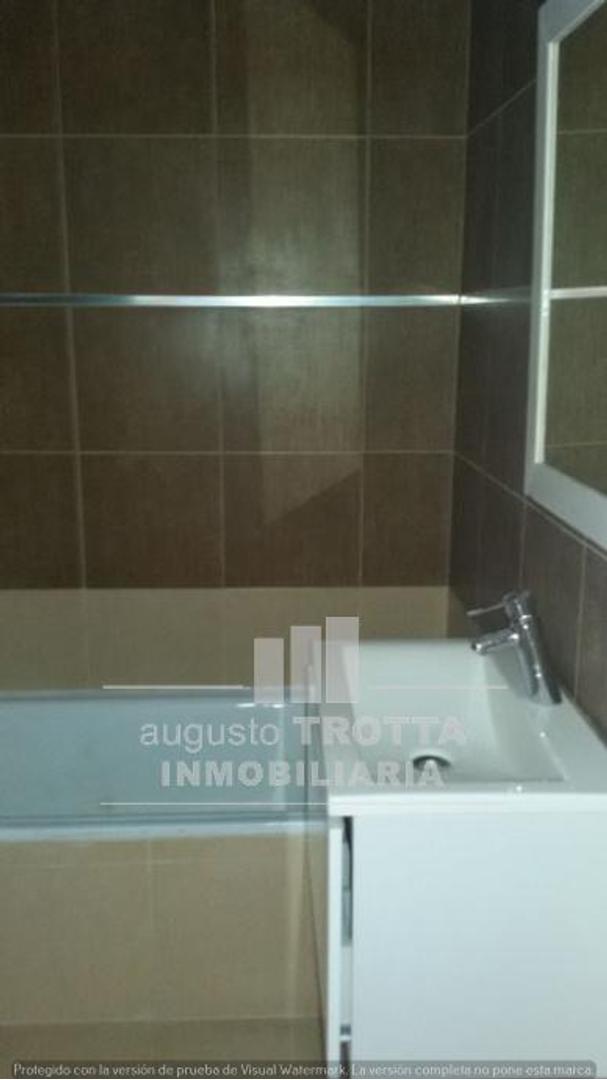 Departamento en Alquiler con 1 cocheras