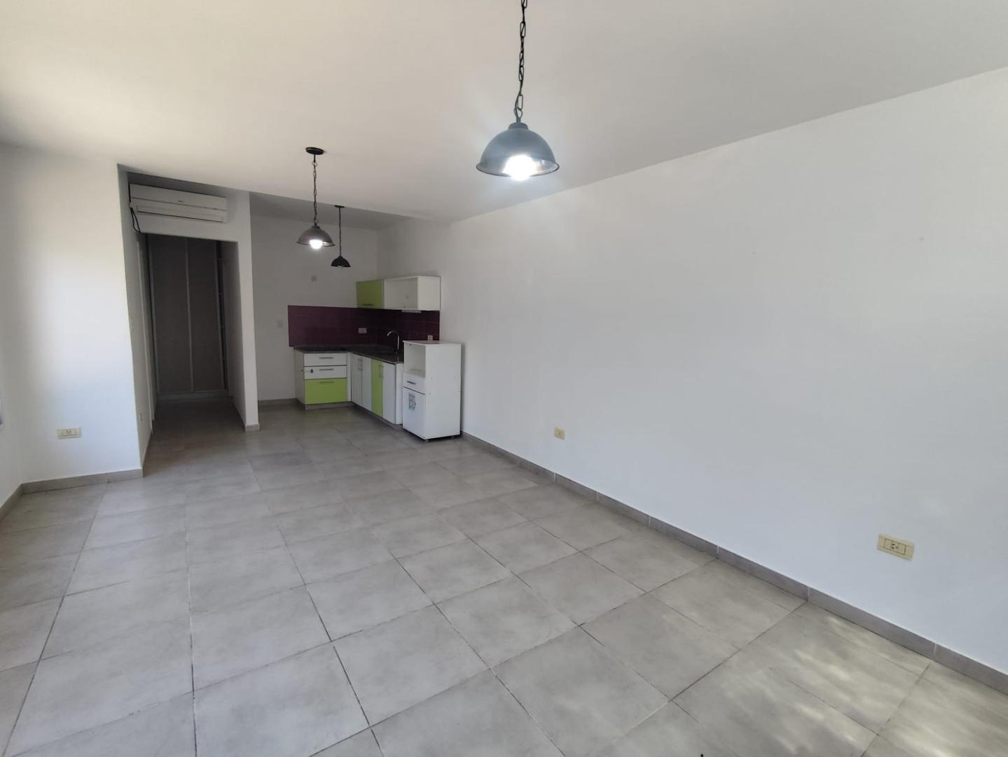 Depto Tipo Casa en Venta con 1 cocheras