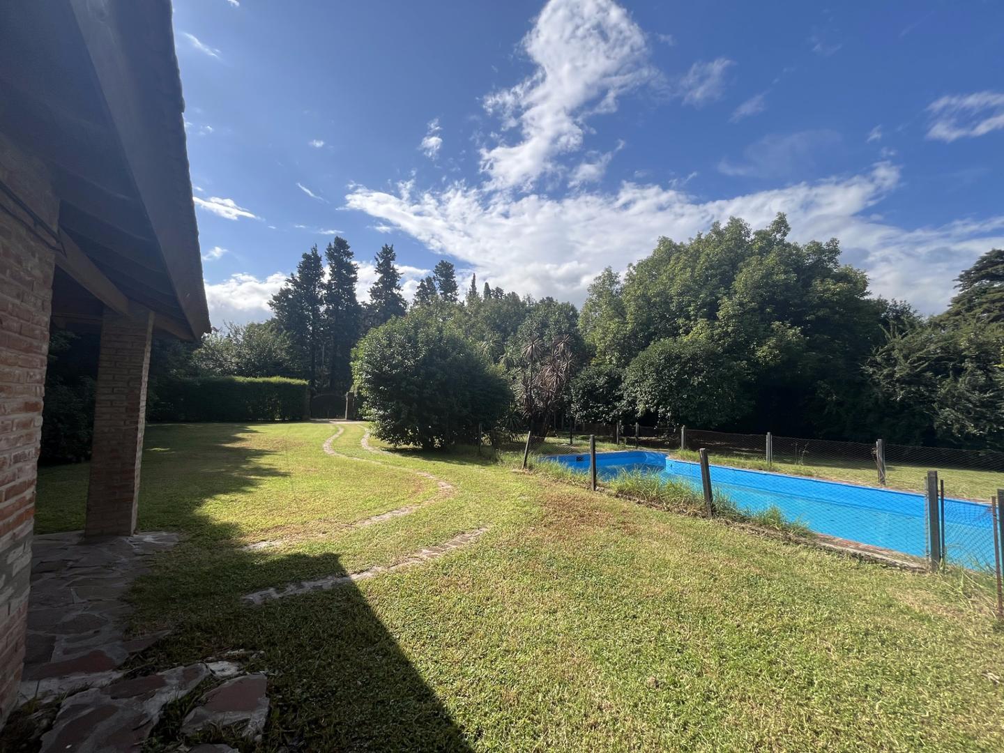 Casa 2 ambientes con 1 baño