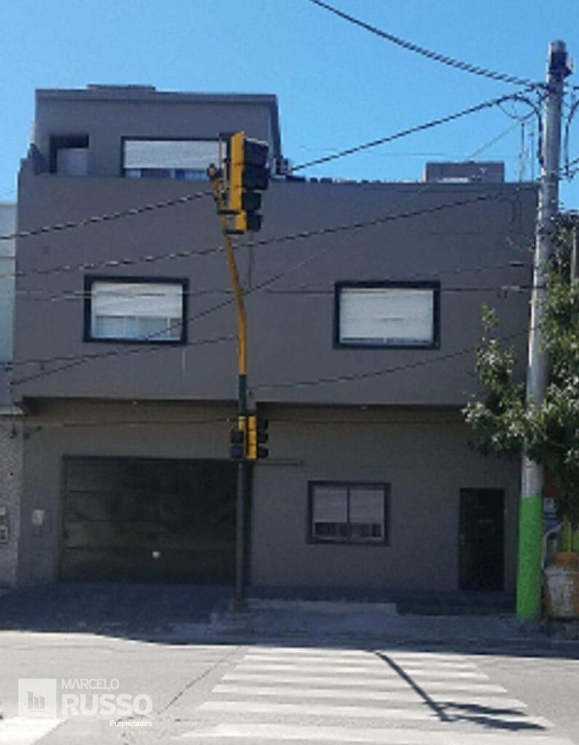 LOCAL + 2 DEPARTAMENTOS EN BLOCK