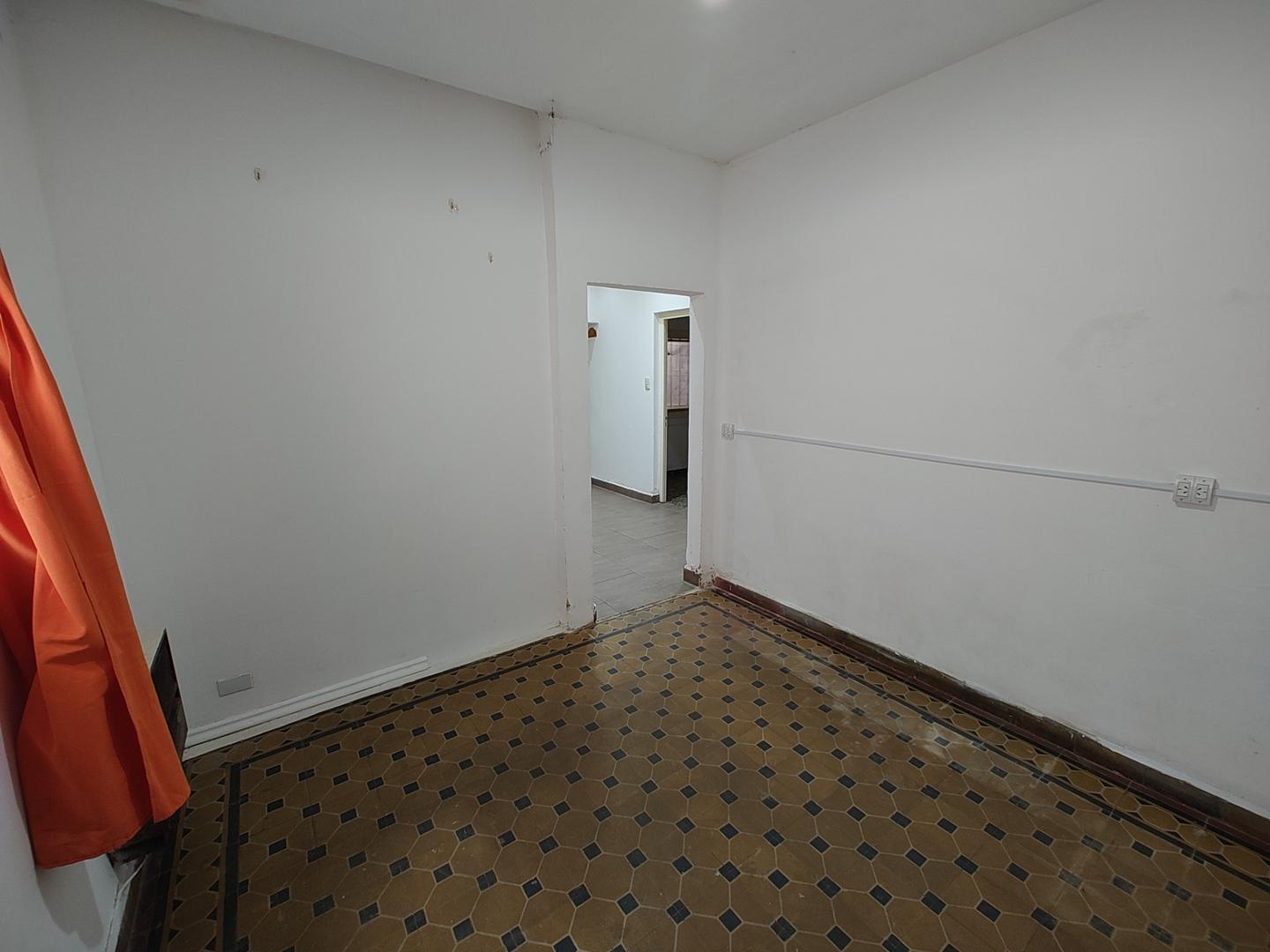 DTO. DE PASILLO. CASA. PATIO