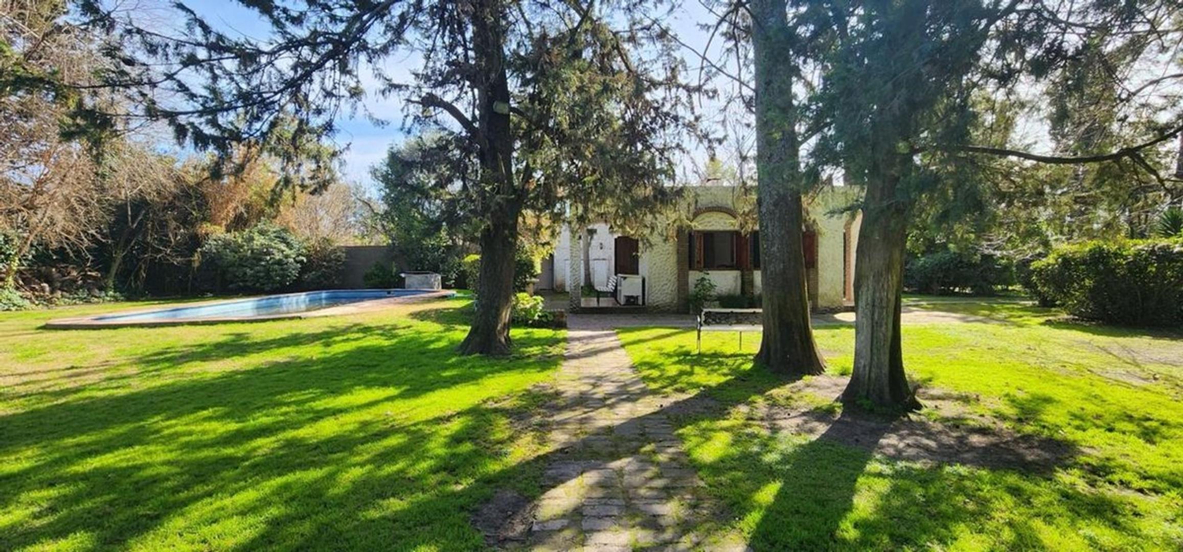 Quinta en Venta en Villa Gobernador Udaondo, USD 299.000