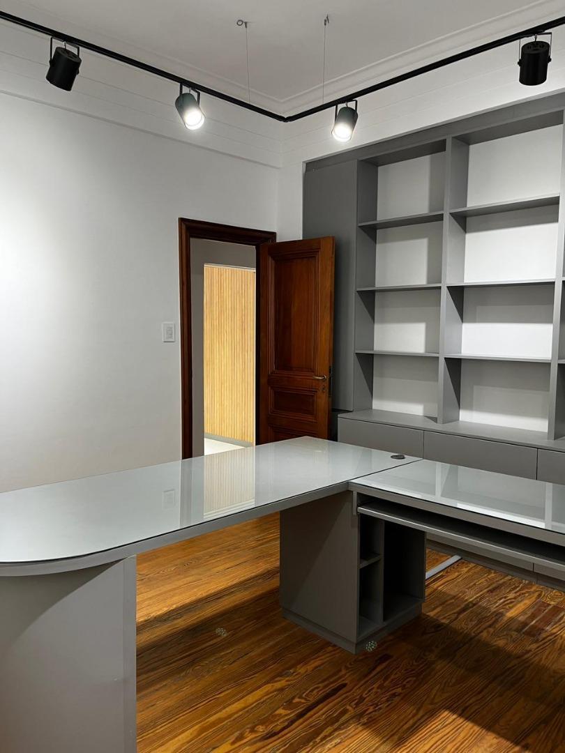 Oficina 4 ambientes con 1 baño