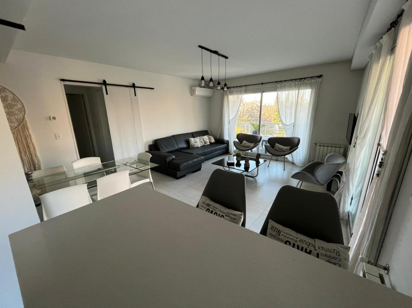 Hipolito Yrigoyen Jc4332311 100, Piso 3