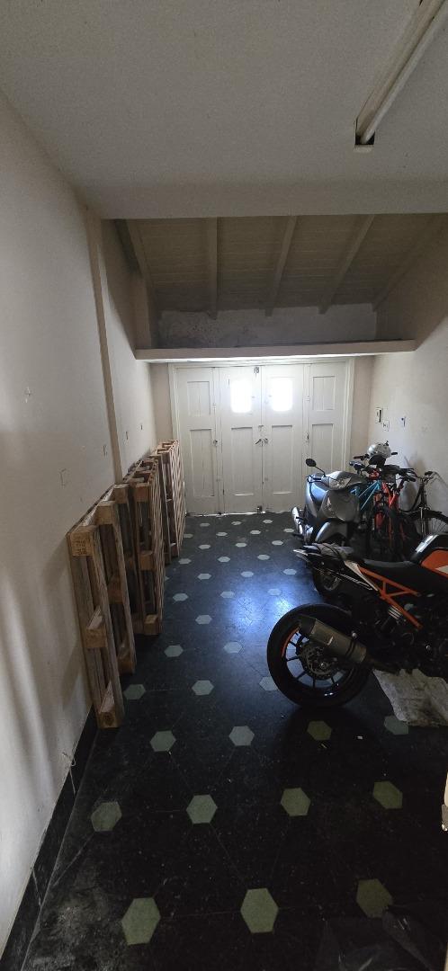 OPORTUNIDAD CASA 4 AMB BARRIO CHAUVIN