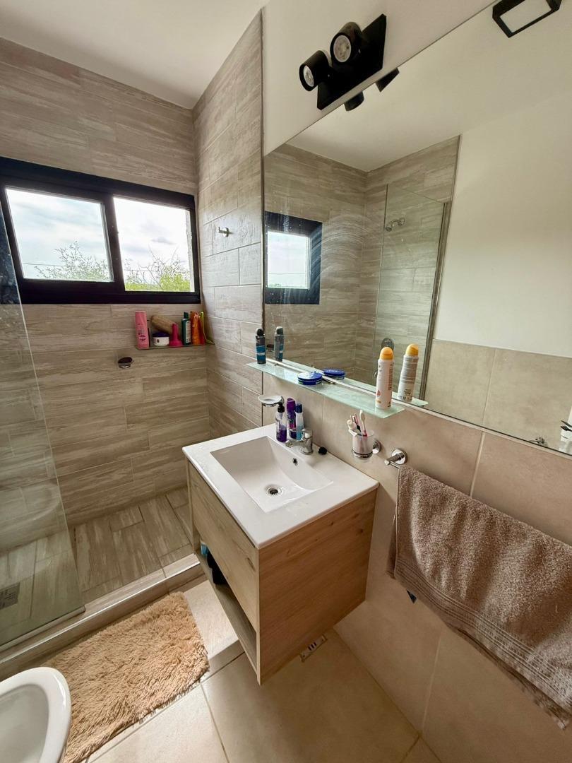 Depto Tipo Casa en Venta con 1 cocheras