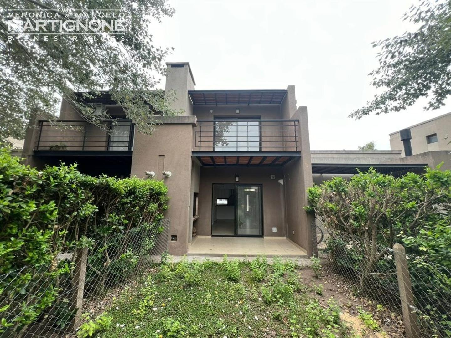 Manzanares Chico Barrio Cerrado Pilar