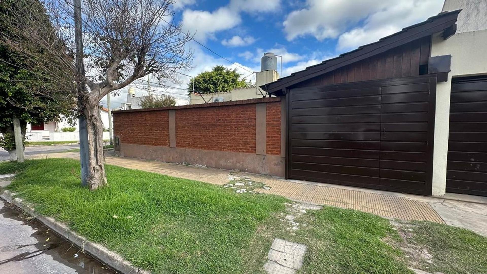 Venta casa 4amb Hurlingham