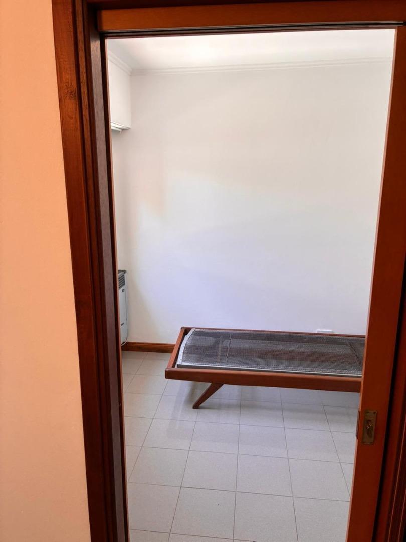 Depto Tipo Casa en Alquiler de 1 dormitorio